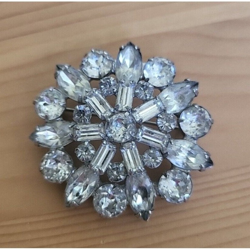 Weiss Brooch Flower Starburst Clear Baguette Rhinestone Vintage Signed Jewelry